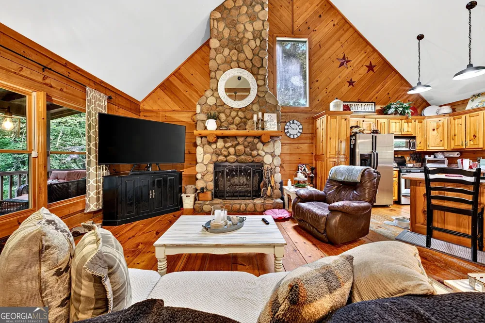 170 Oak Ridge TRL Ellijay, GA 30536
