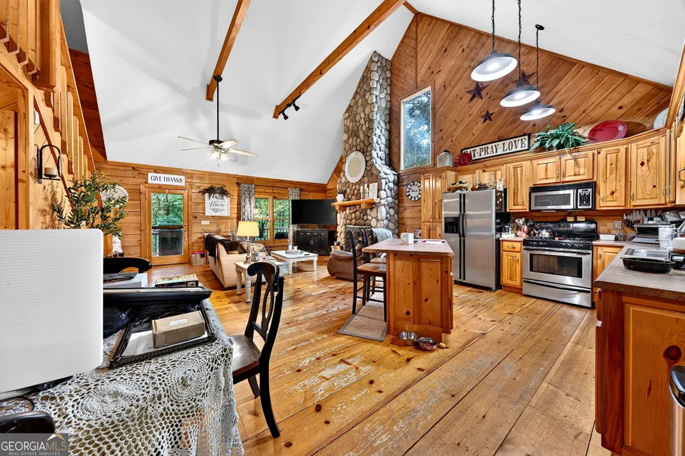 170 Oak Ridge TRL Ellijay, GA 30536