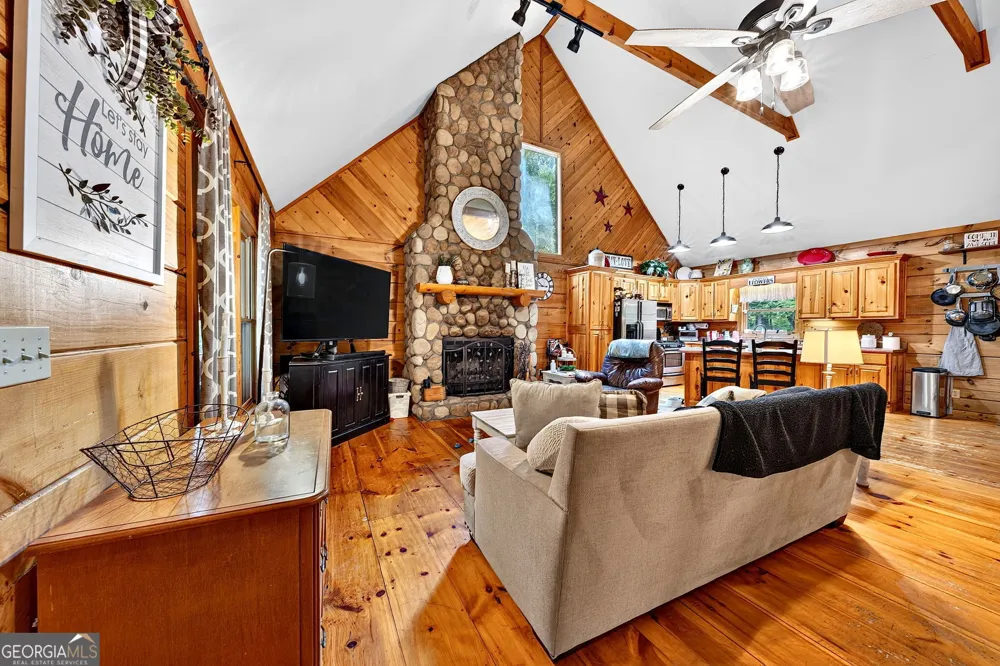 170 Oak Ridge TRL Ellijay, GA 30536