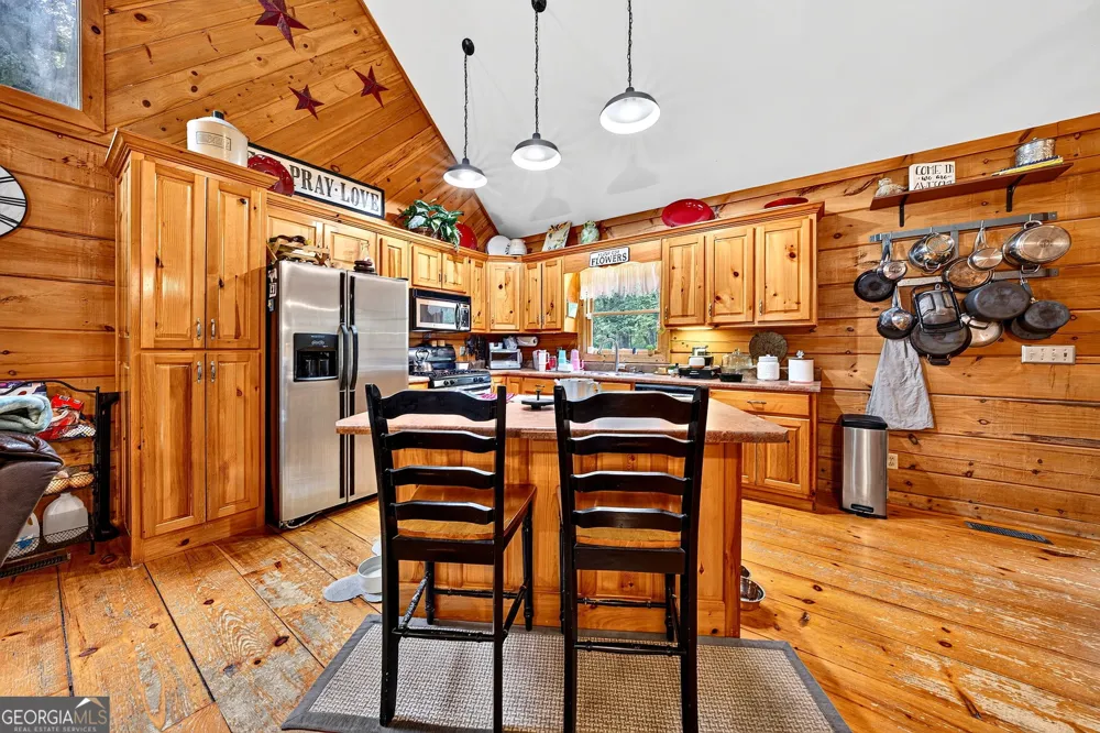 170 Oak Ridge TRL Ellijay, GA 30536