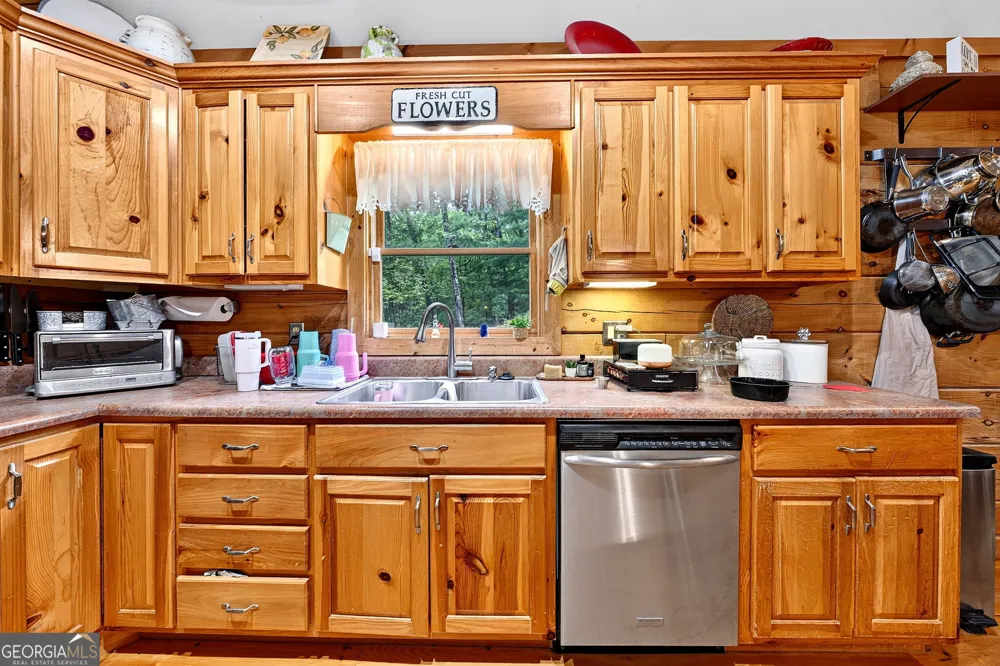 170 Oak Ridge TRL Ellijay, GA 30536