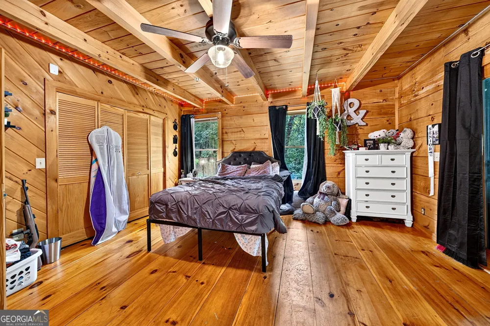 170 Oak Ridge TRL Ellijay, GA 30536