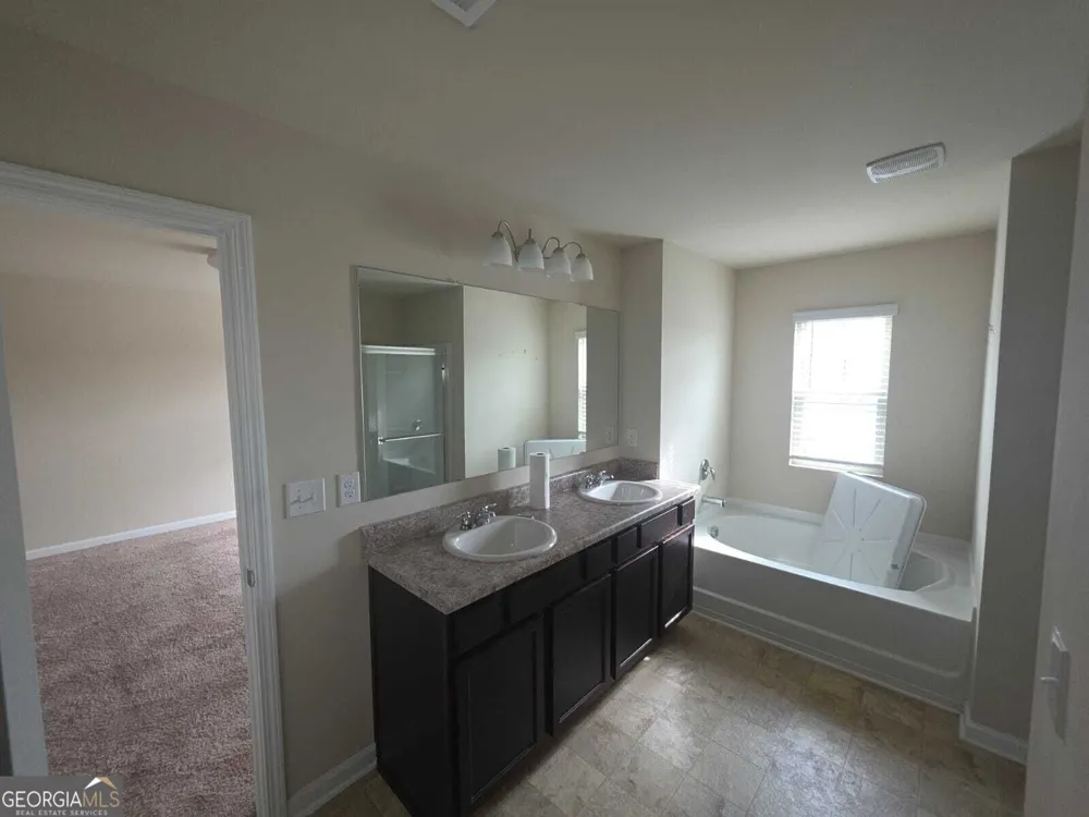 3877 Makeover CT South Fulton, GA 30349