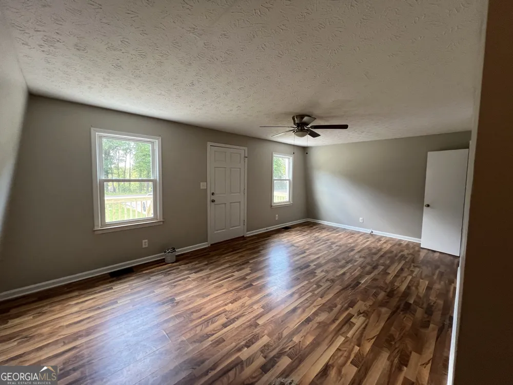943 GRIER RD Winder, GA 30680