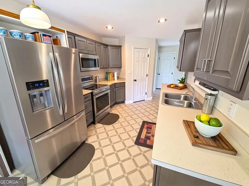 440 Wood LN Athens, GA 30605