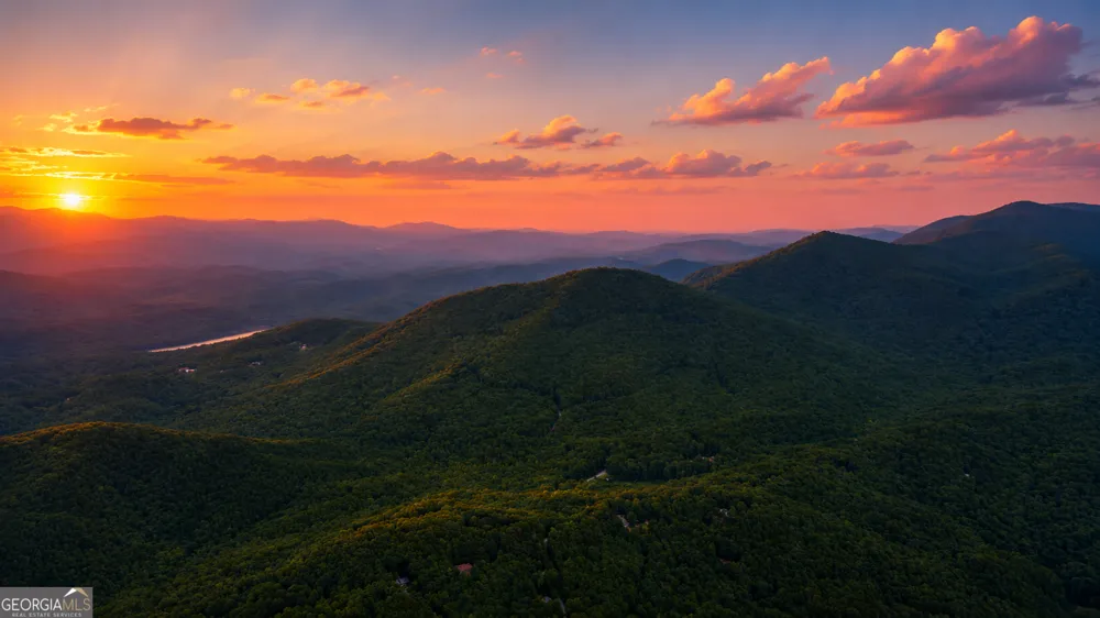 J208 Pine Ridge RD Ellijay, GA 30536