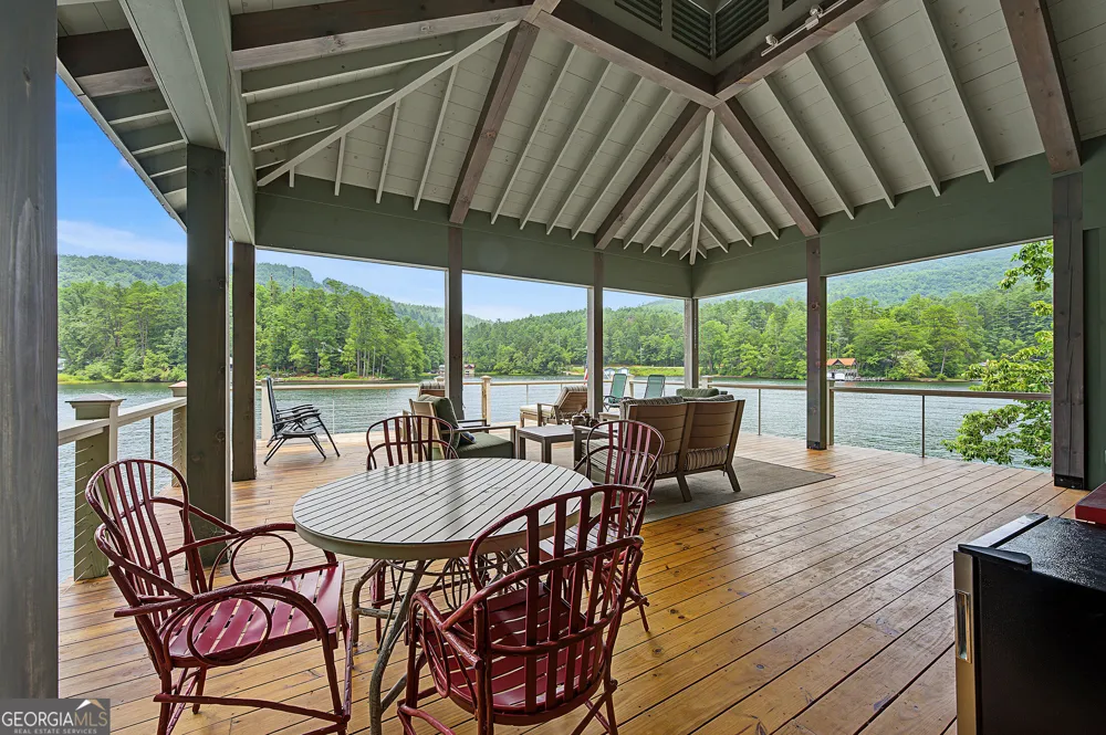 4616 & 4237 Crow Creek RD Lakemont, GA 30552
