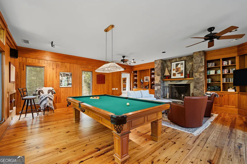 4616 & 4237 Crow Creek RD Lakemont, GA 30552