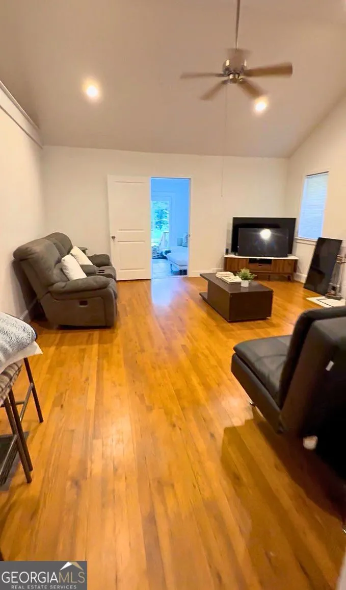6169 Hillvale RD Lithonia, GA 30058