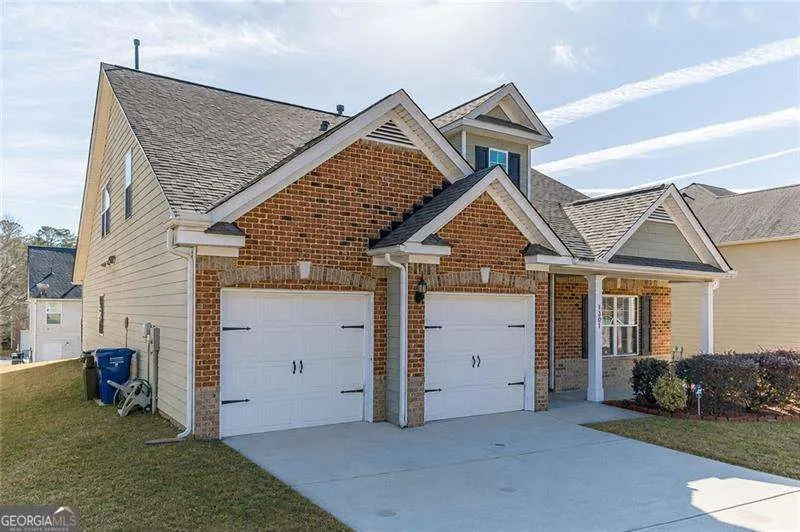 1301 Rose Terrace CIR Loganville, GA 30052
