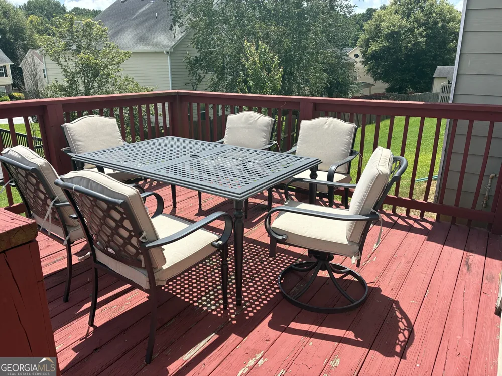 1301 Rose Terrace CIR Loganville, GA 30052