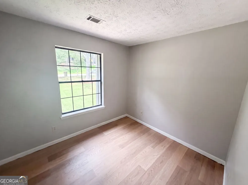 165 Splitwood LN Fairburn, GA 30213