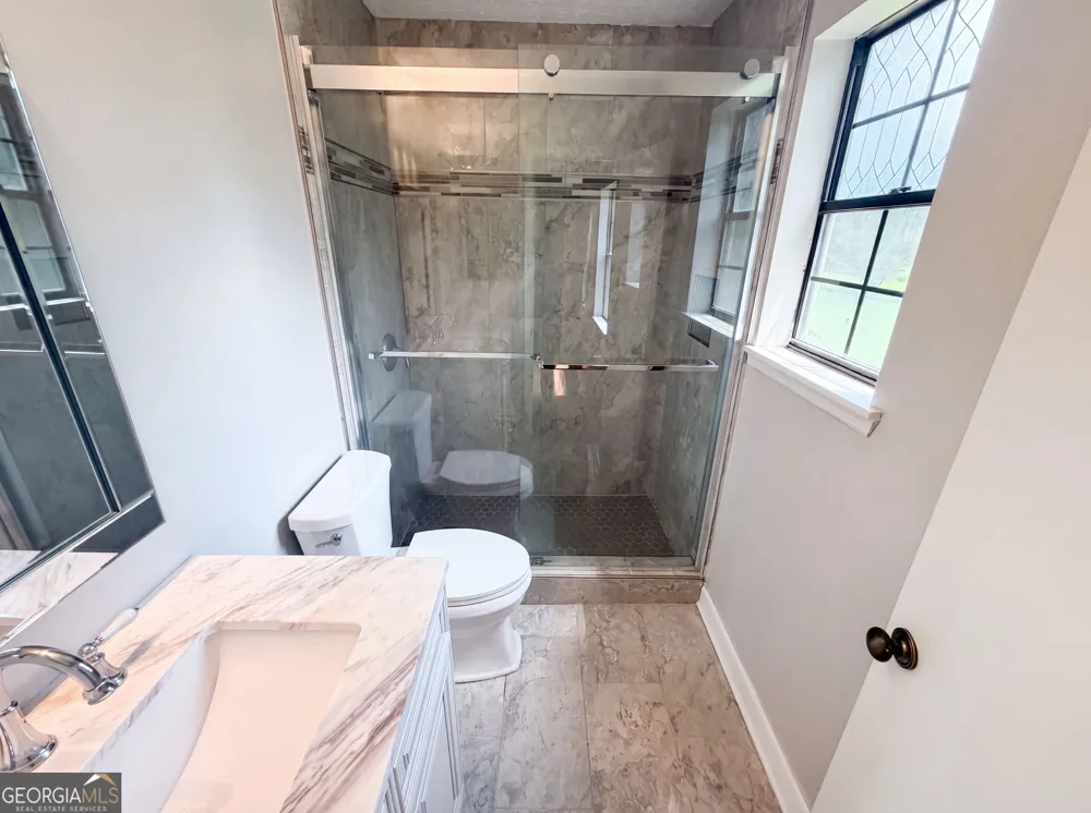 165 Splitwood LN Fairburn, GA 30213