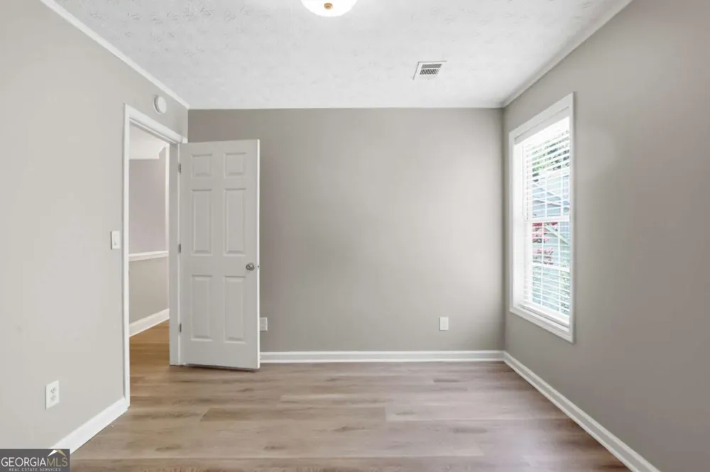 2627 Spring Cast DR Buford, GA 30519