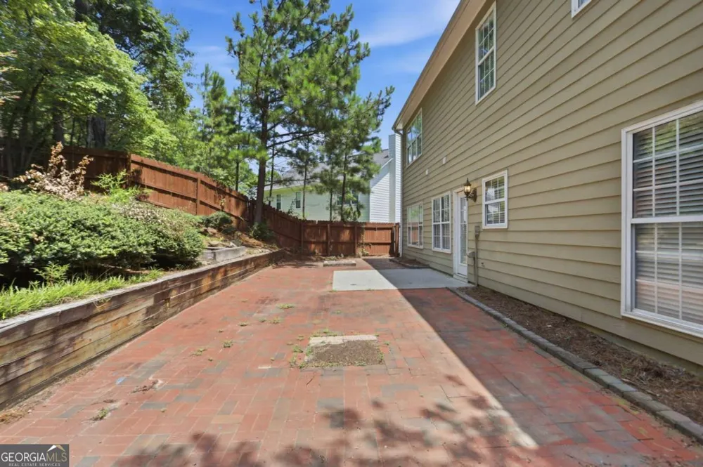 2627 Spring Cast DR Buford, GA 30519