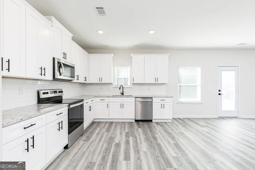306 Sunfish CIR Jefferson, GA 30549
