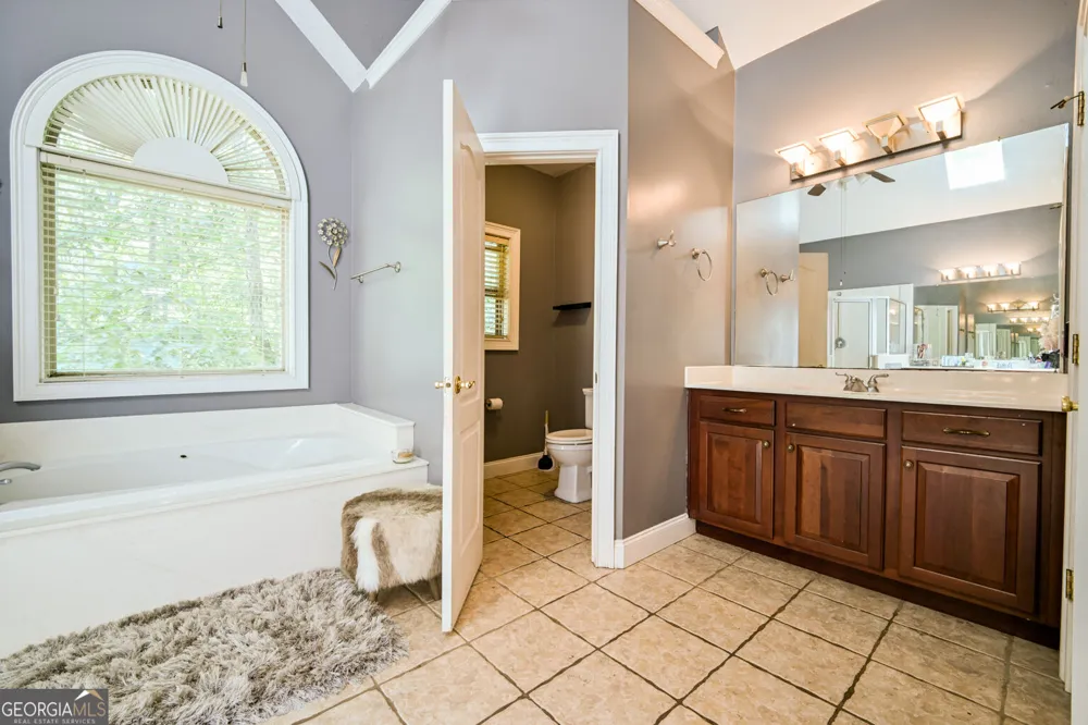 12426 Edgewater DR Hampton, GA 30228