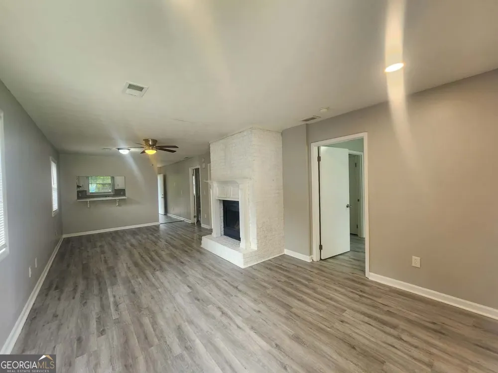 1168 Pinedale CIR NW Conyers, GA 30012