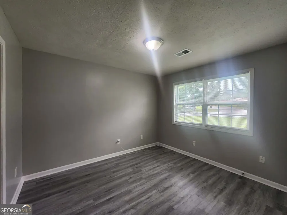 1168 Pinedale CIR NW Conyers, GA 30012
