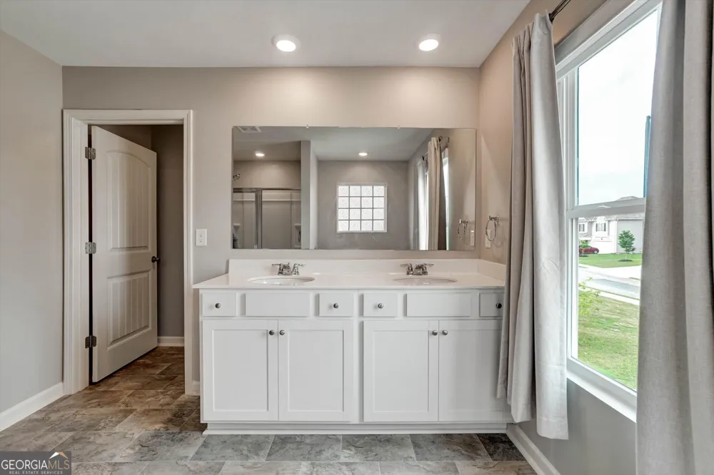 386 Thompson DR Dallas, GA 30132