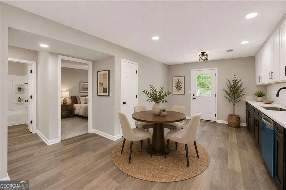 1044 Autumn Crest CT Stone Mountain, GA 30083
