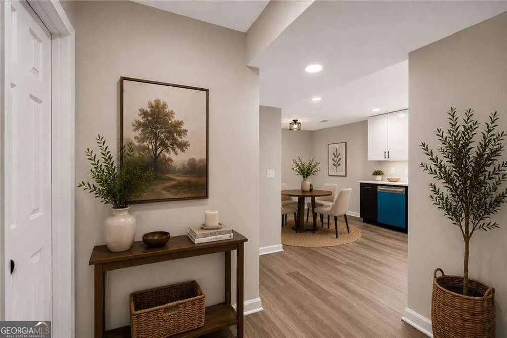 1044 Autumn Crest CT Stone Mountain, GA 30083