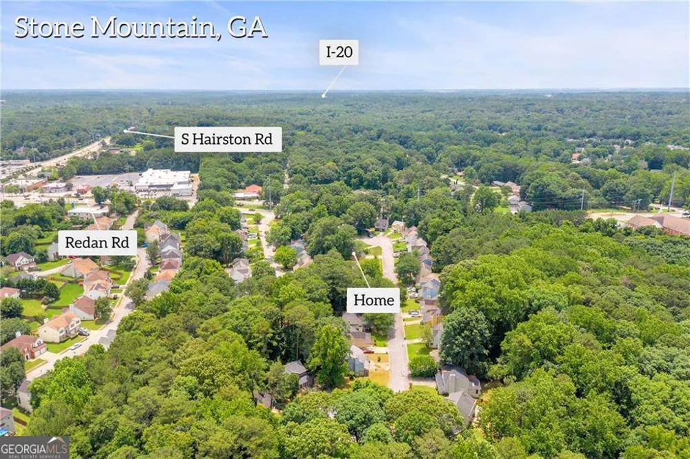 1044 Autumn Crest CT Stone Mountain, GA 30083