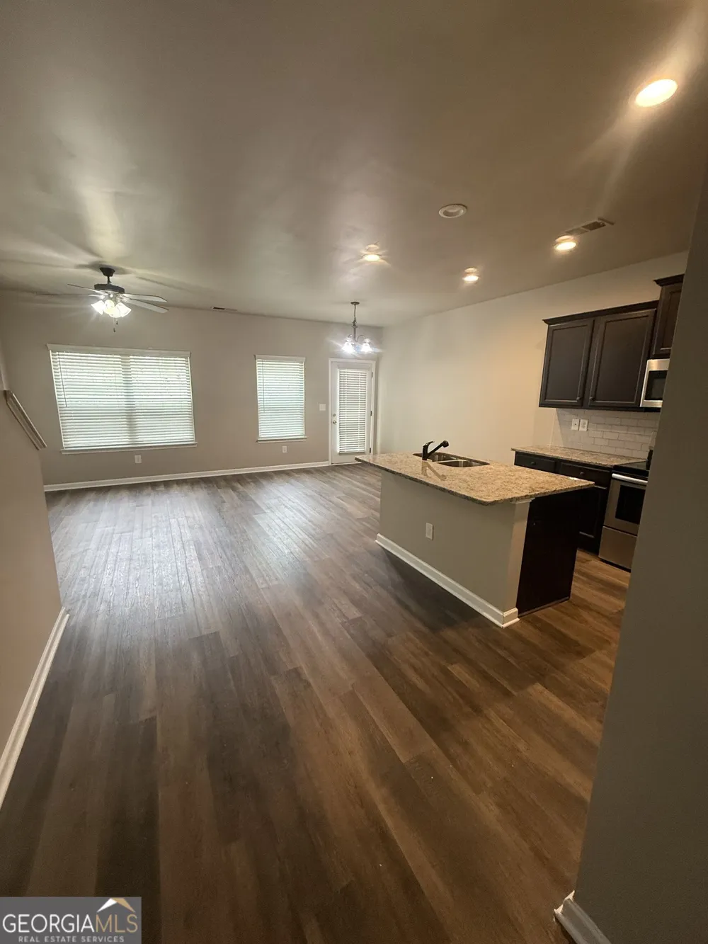 4157 Shoals LN Union City, GA 30291