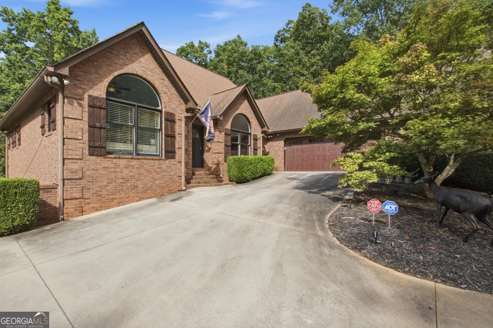 248 Tanglewood DR S Royston, GA 30662