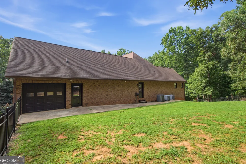 248 Tanglewood DR S Royston, GA 30662
