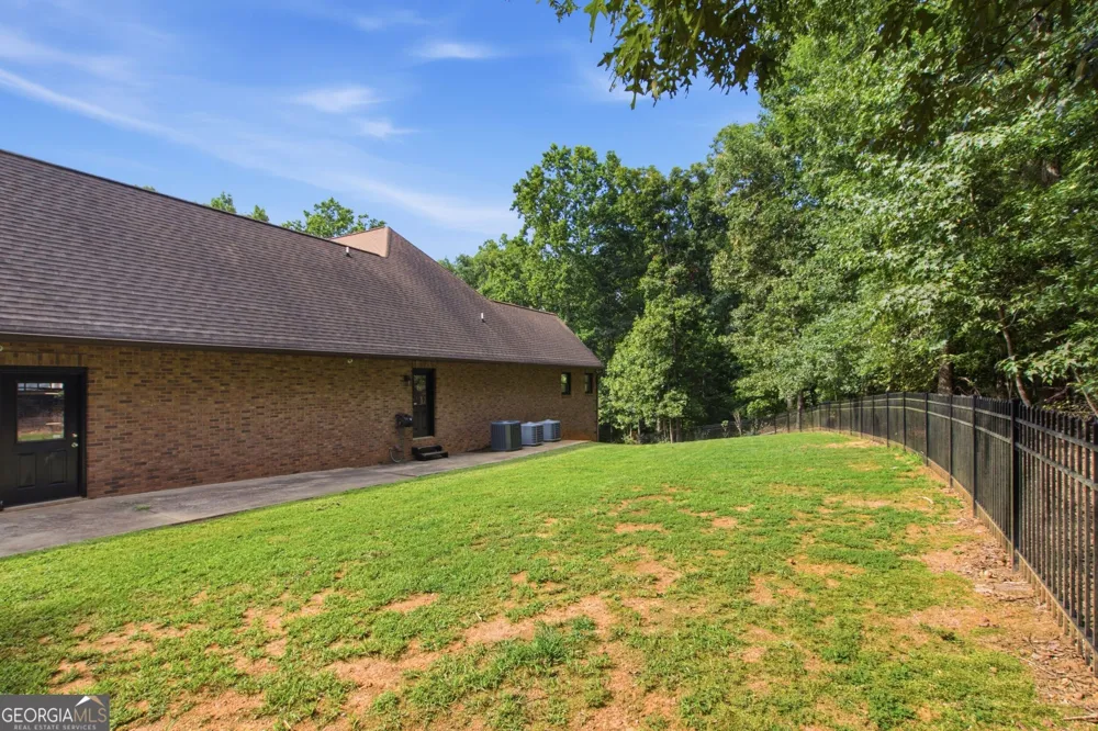 248 Tanglewood DR S Royston, GA 30662