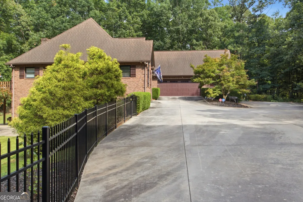 248 Tanglewood DR S Royston, GA 30662
