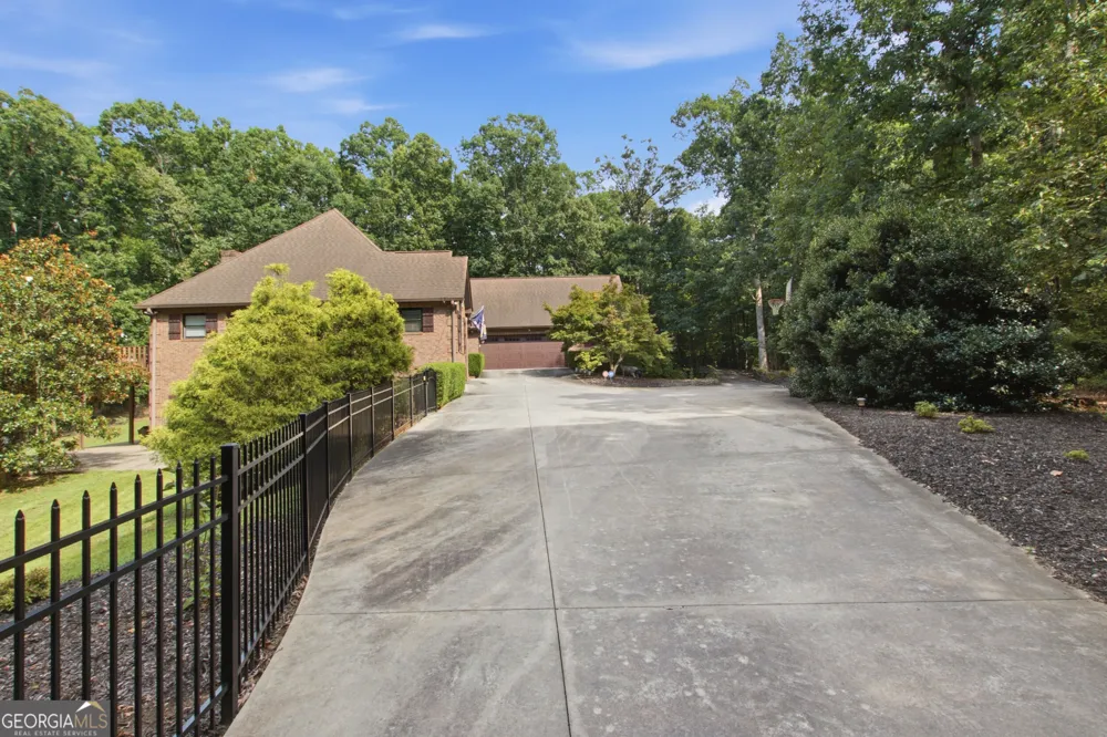 248 Tanglewood DR S Royston, GA 30662