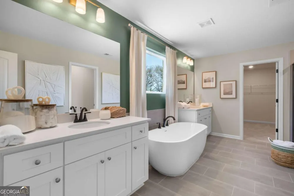 105 Haverling PASS Hampton, GA 30228