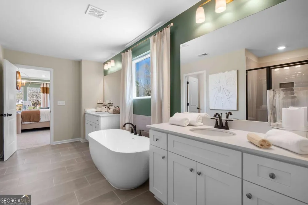 105 Haverling PASS Hampton, GA 30228