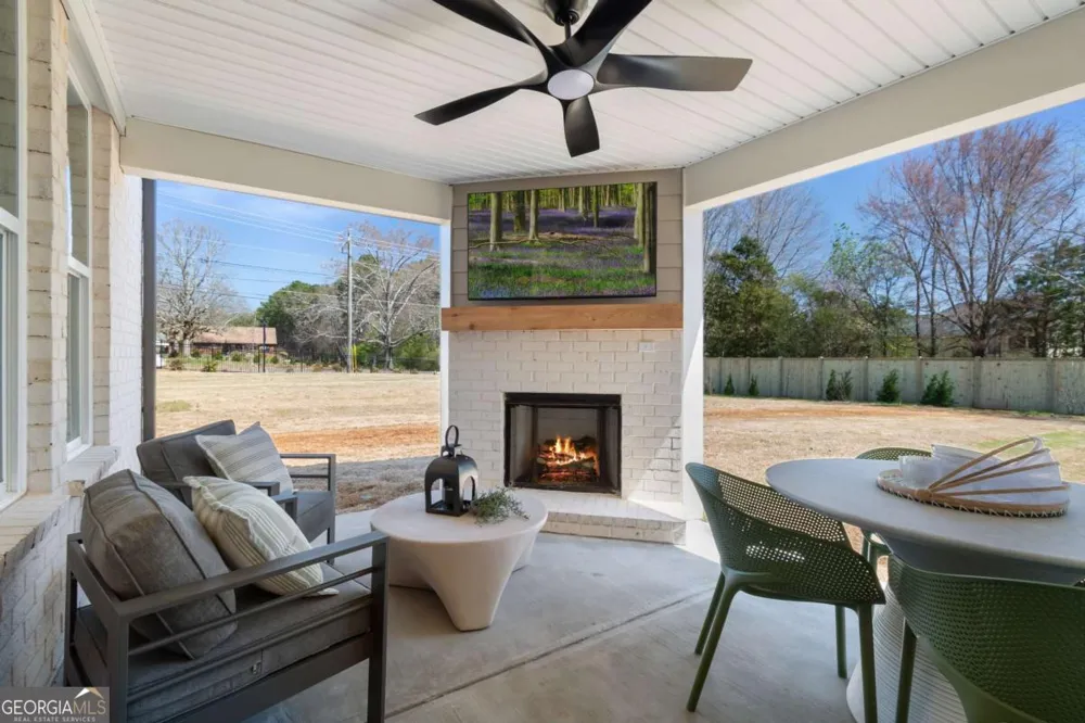 105 Haverling PASS Hampton, GA 30228