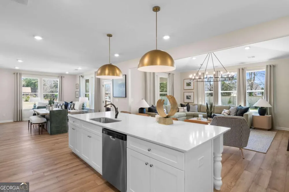 105 Haverling PASS Hampton, GA 30228