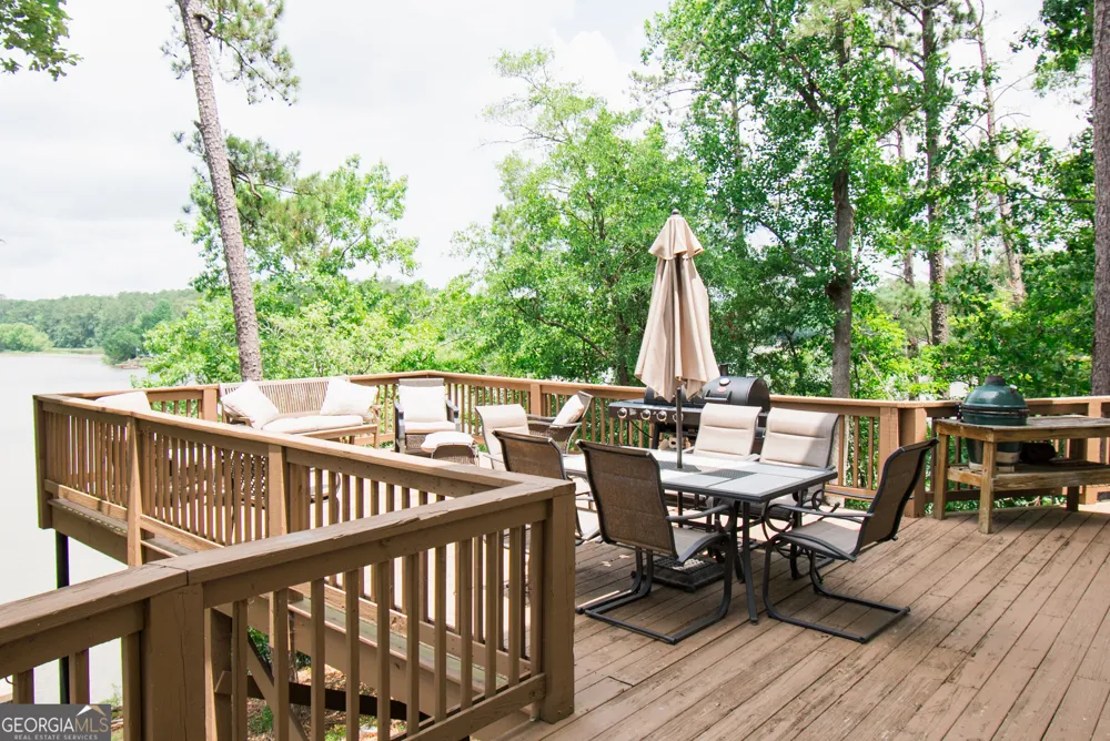740 Rocky Point RD Covington, GA 30014