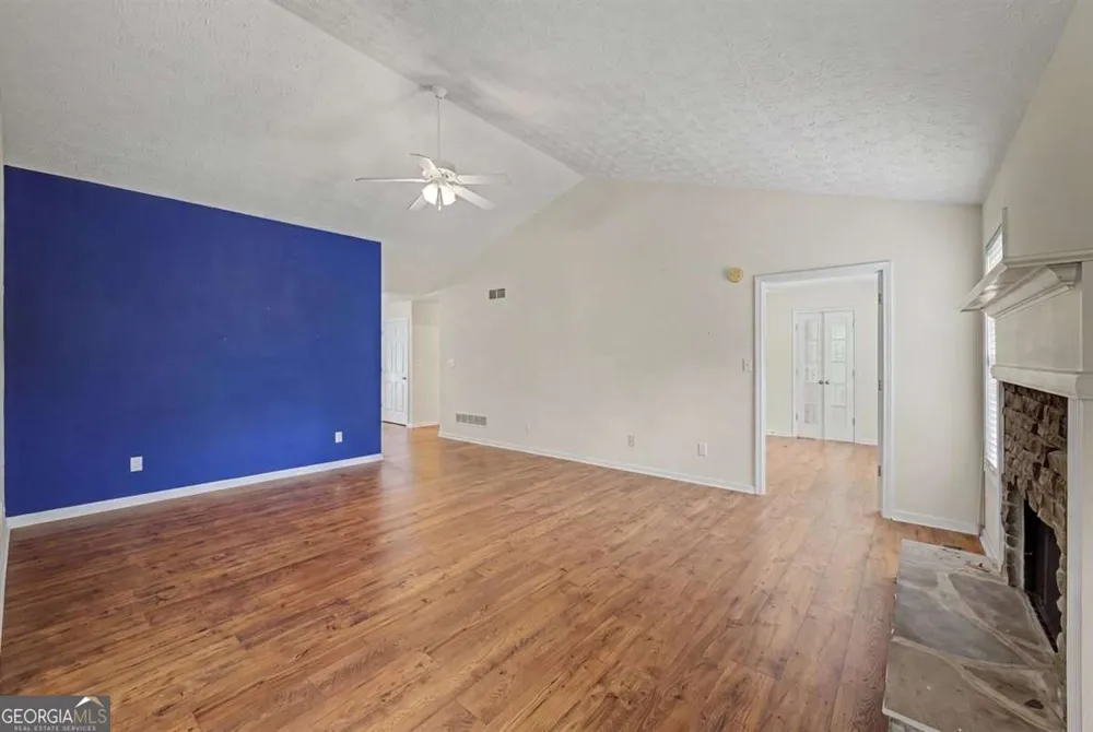 5 Shenandoah CT Hiram, GA 30141