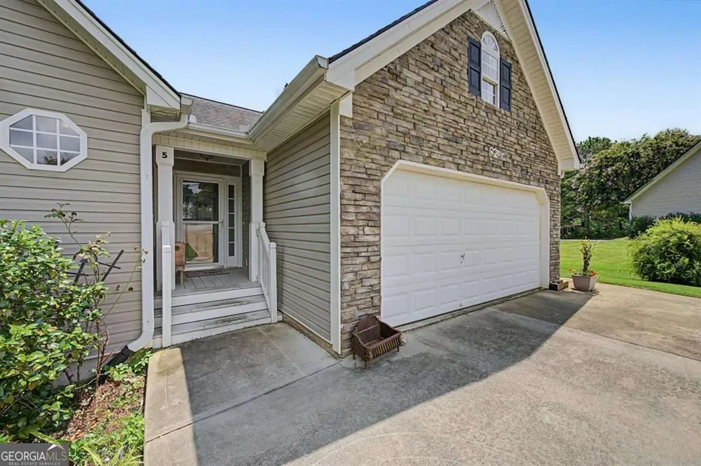 5 Shenandoah CT Hiram, GA 30141