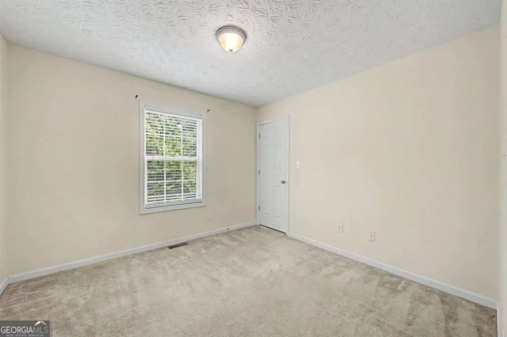 5 Shenandoah CT Hiram, GA 30141
