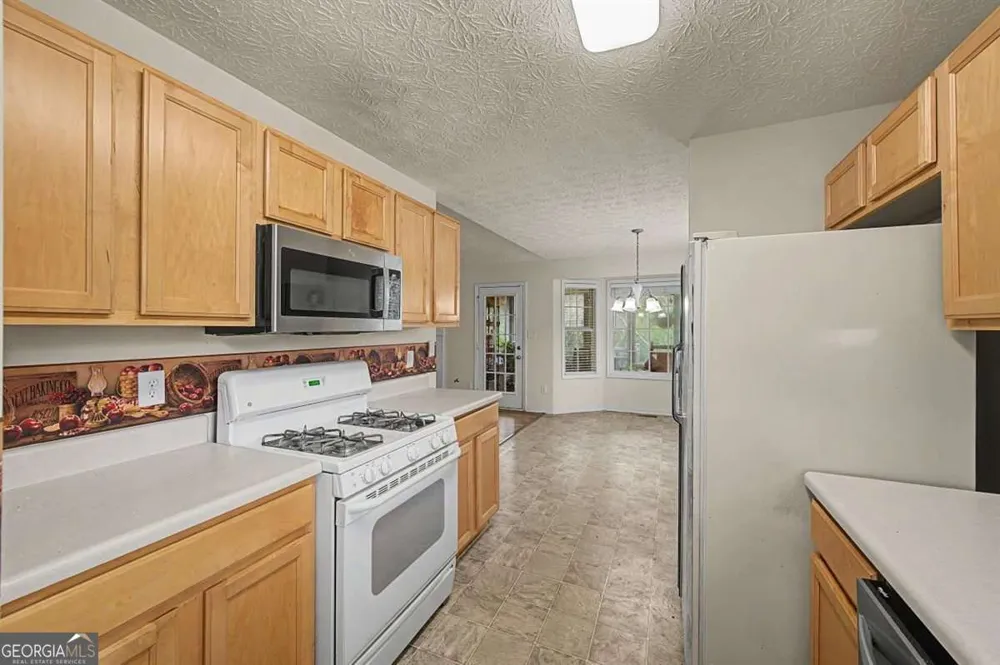 5 Shenandoah CT Hiram, GA 30141