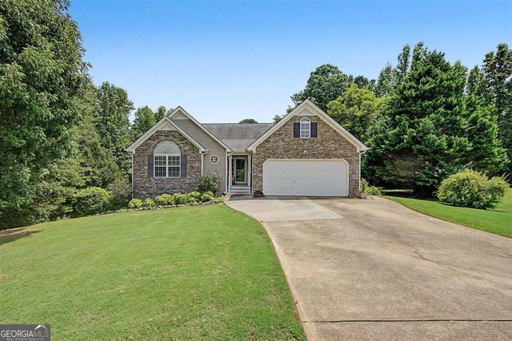 5 Shenandoah CT Hiram, GA 30141