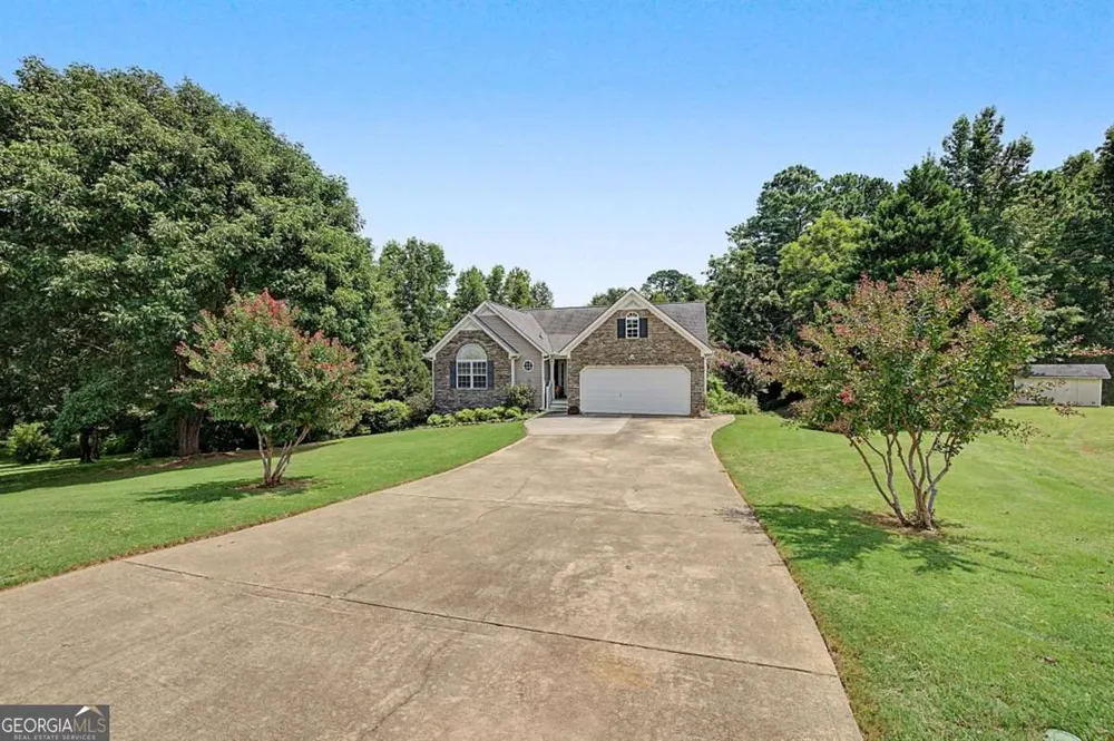 5 Shenandoah CT Hiram, GA 30141