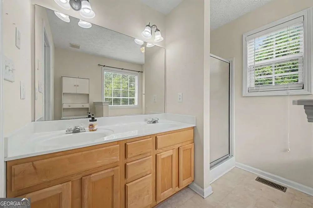 5 Shenandoah CT Hiram, GA 30141