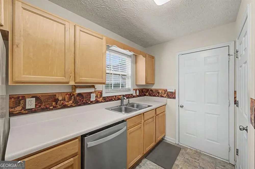 5 Shenandoah CT Hiram, GA 30141