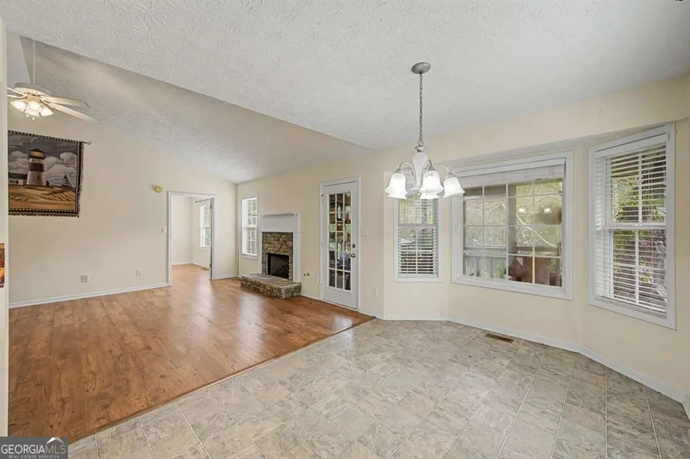 5 Shenandoah CT Hiram, GA 30141