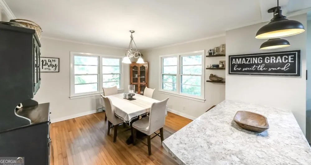 1041 Michael LN Anniston, AL 36207