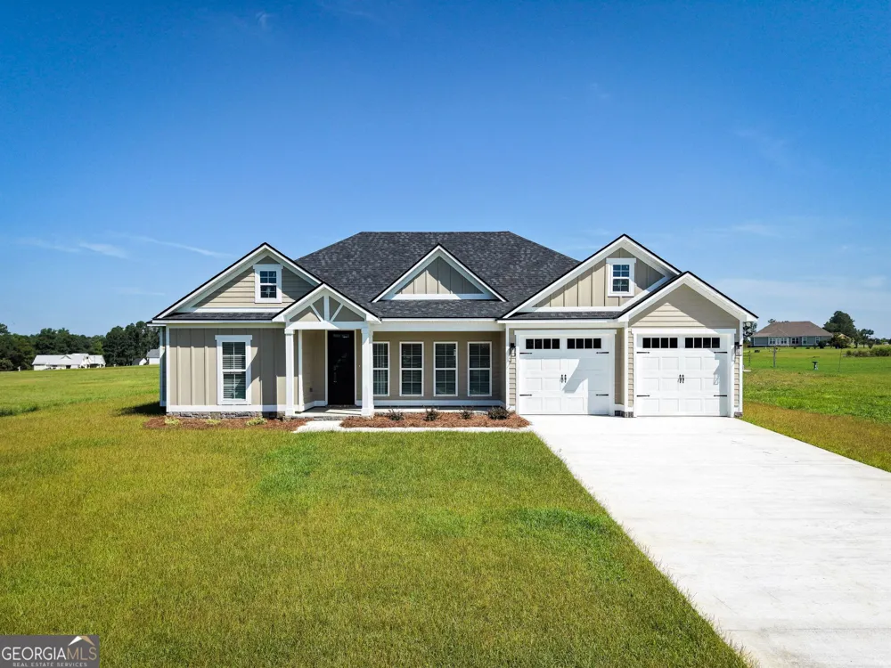 423 Indian Creek CIR Adel, GA 31620
