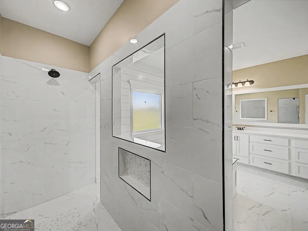 423 Indian Creek CIR Adel, GA 31620